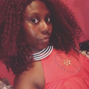 Meet your Posher, Ebony